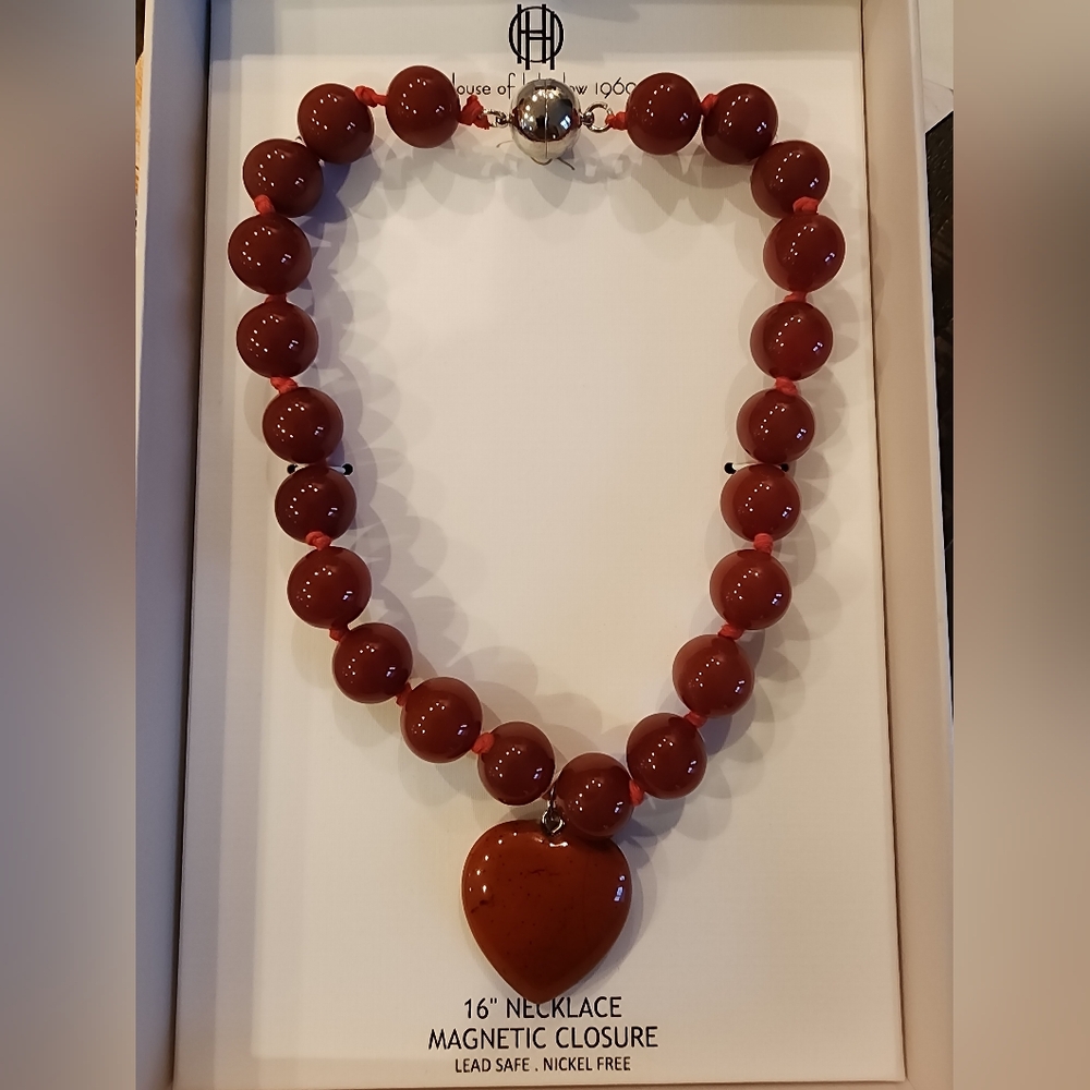 NIB House of Harlow 1960 Heart Pendant Beaded Necklace Aventurine Earth Stone